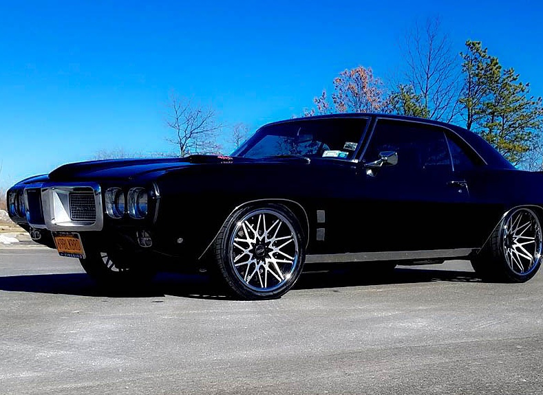 Restored firebird by Autokicks