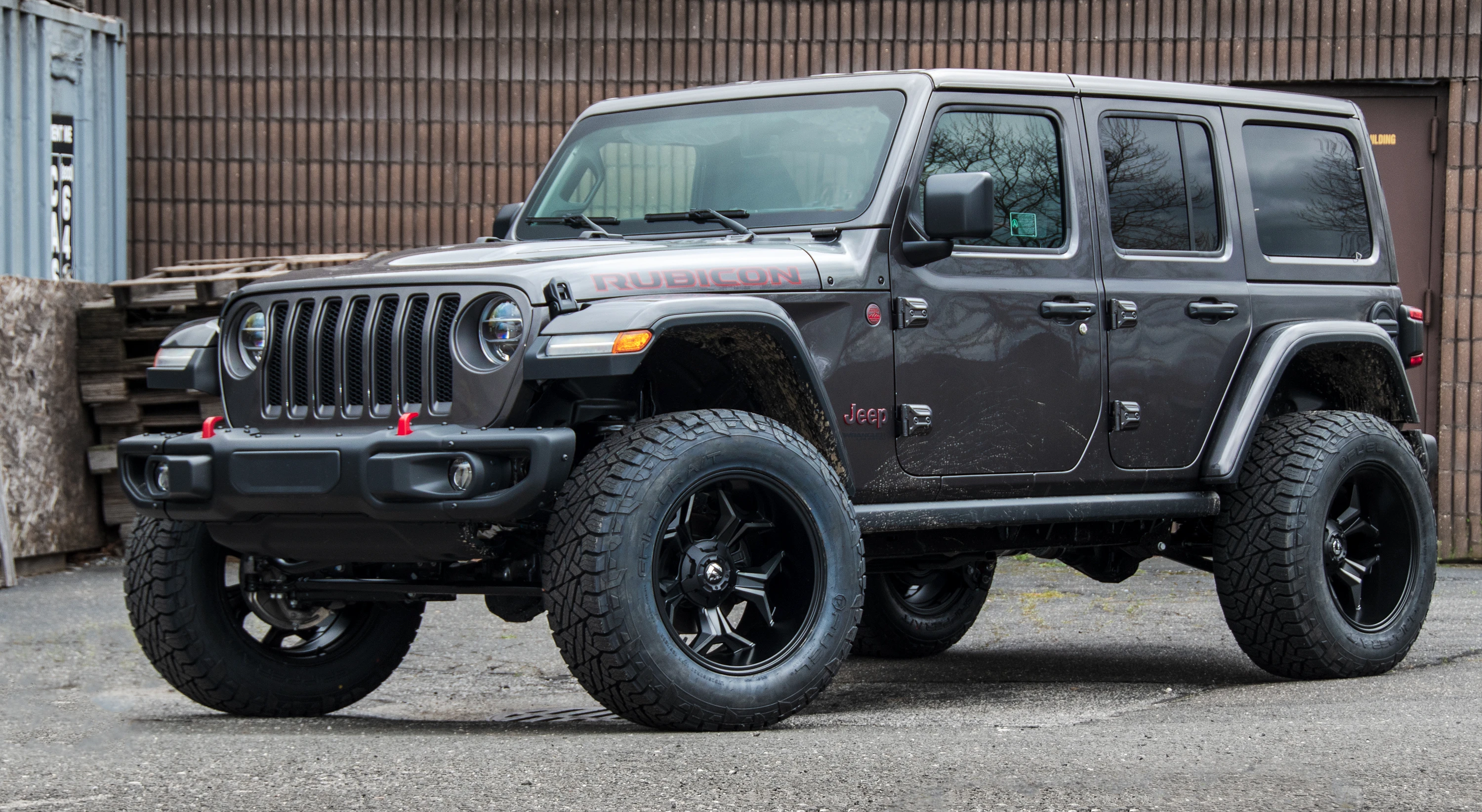 Fuel Avenger wheels on Jeep JL by Autokicks